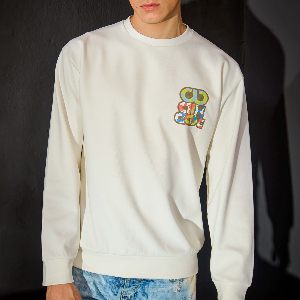 White backprint full sleeves tshirt